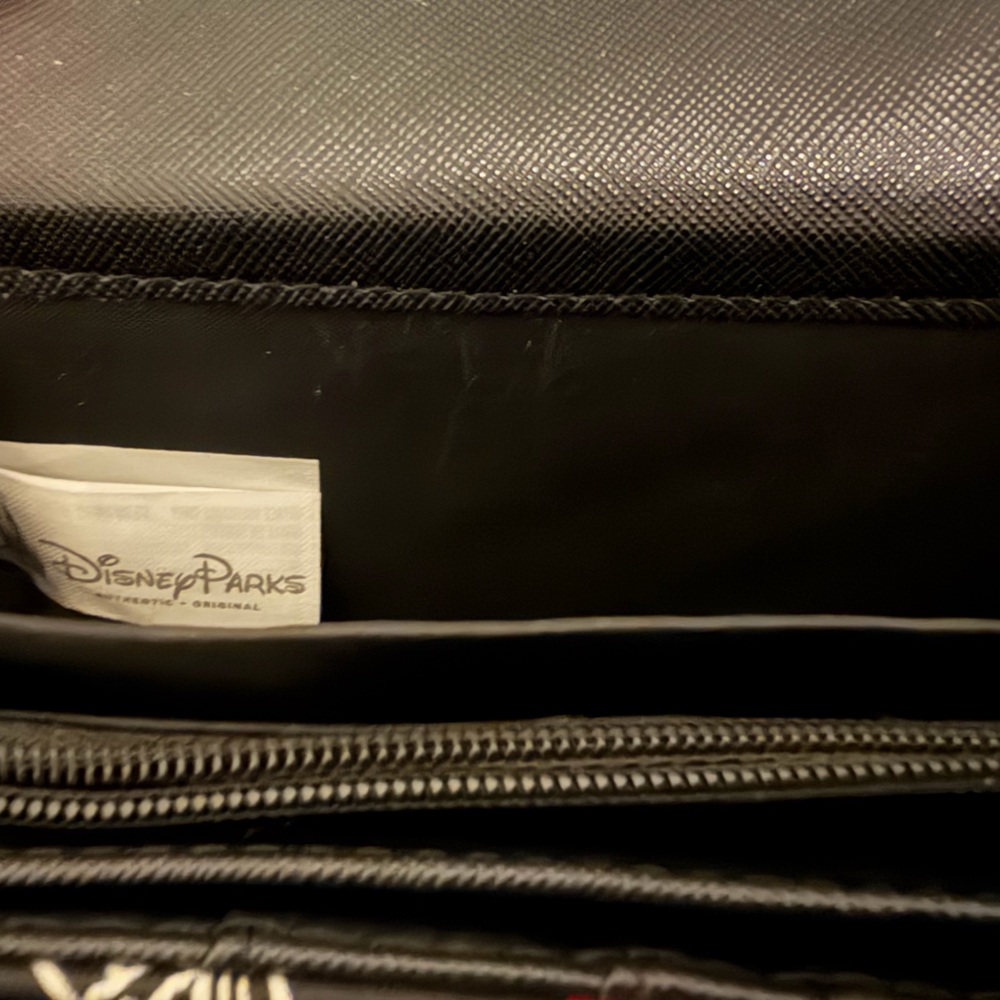 Disney Parks Icons trifold wallet bag black white red and park attractions - Picture 4 of 6